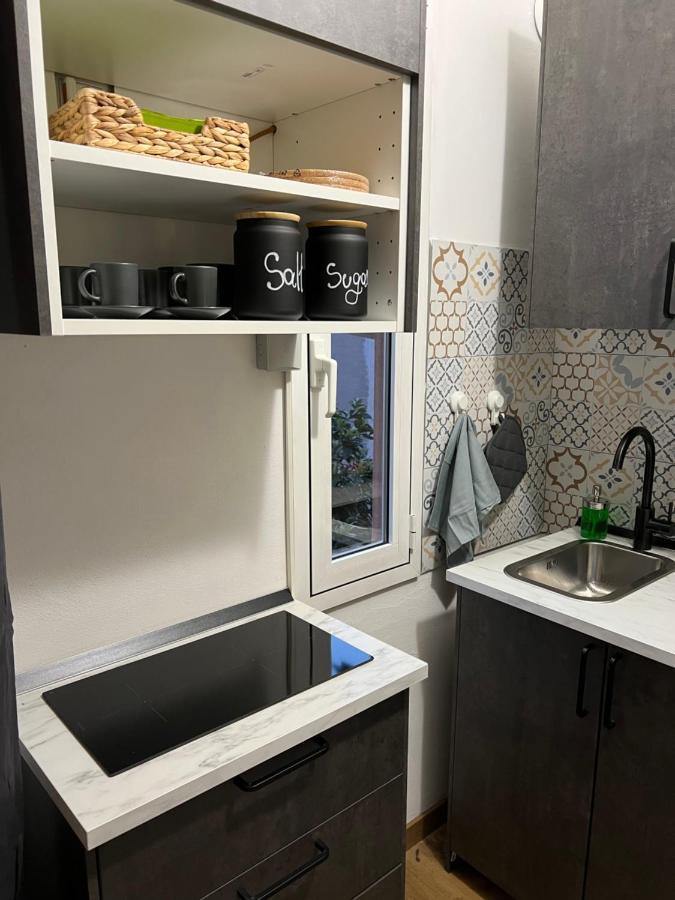 Stylish Apartment 3 Km Away From Duomo - Netflix, Wi-Fi, All Comforts Included Milaan Buitenkant foto