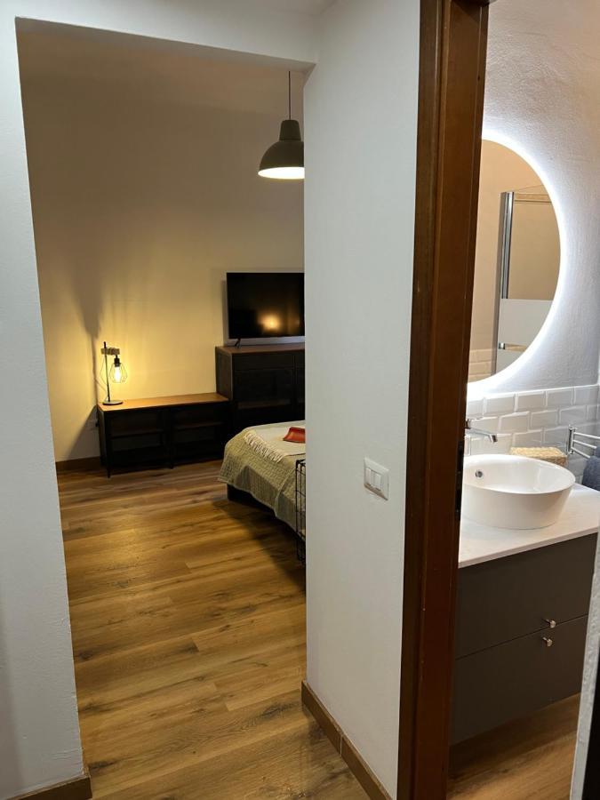 Stylish Apartment 3 Km Away From Duomo - Netflix, Wi-Fi, All Comforts Included Milaan Buitenkant foto