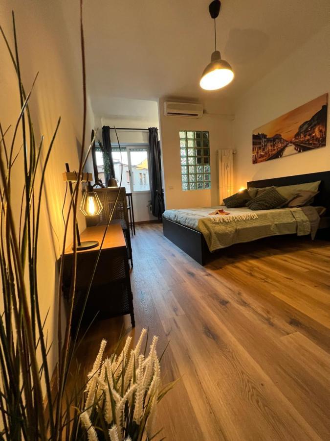 Stylish Apartment 3 Km Away From Duomo - Netflix, Wi-Fi, All Comforts Included Milaan Buitenkant foto
